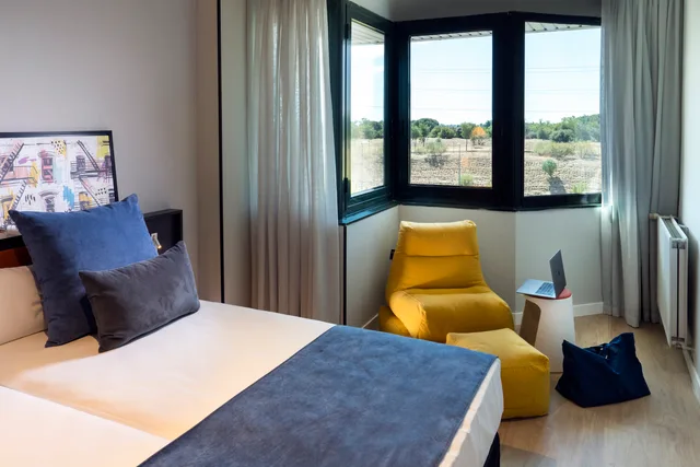 استوديو بريميوم، The Oliver Apartamentos 1/4
