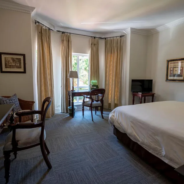 جناح بريميوم، Redlands Hotel 2/10