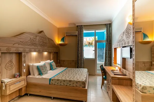 Swim Up، Miarosa Kemer Beach 1/3