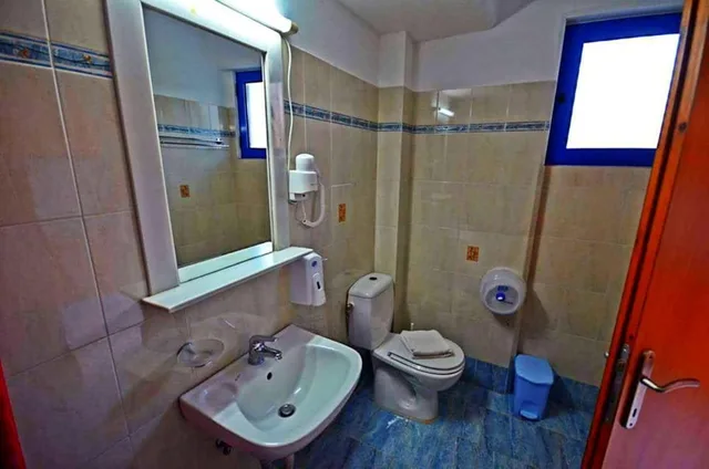 شقة بسرير مزدوج وسريرين منفصلين بغرفتي نوم، Nitsas Hotel Apartments 4/6