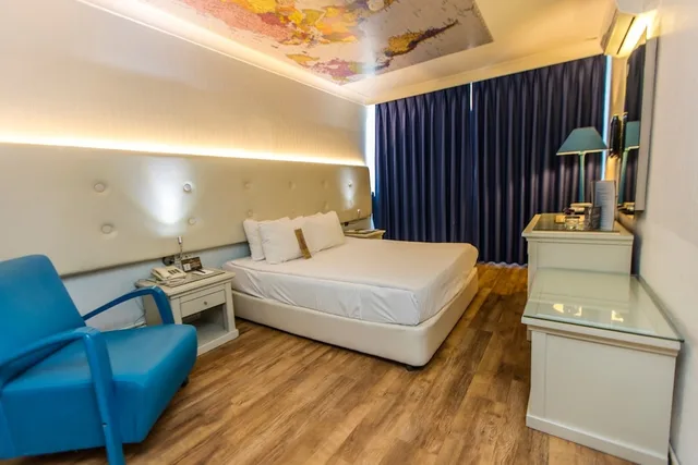 غرفة قياسية بسرير مزدوج، Etap Mola Hotel 3/6