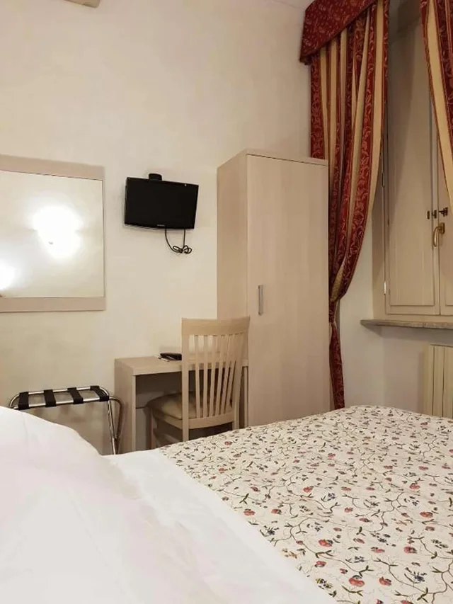 غرفة بسرير مزدوج، Hotel Julia 7/9