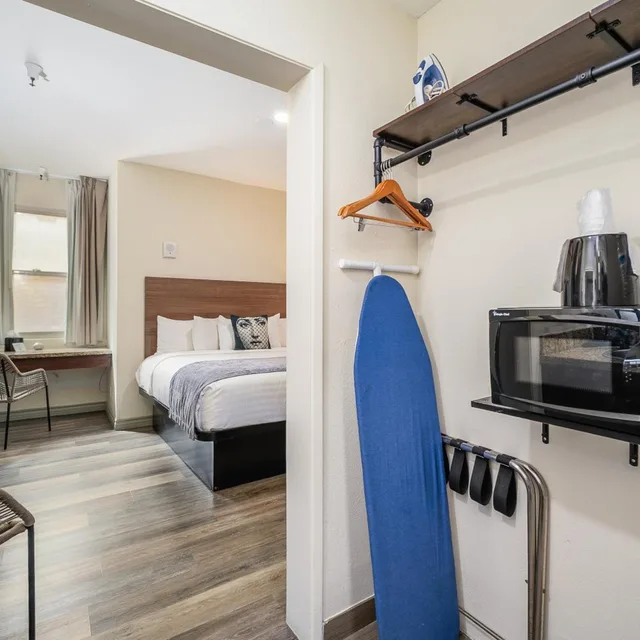 غرفة بسرير كينج لذوي الإعاقة، Urban Boutique Hotel 8/10