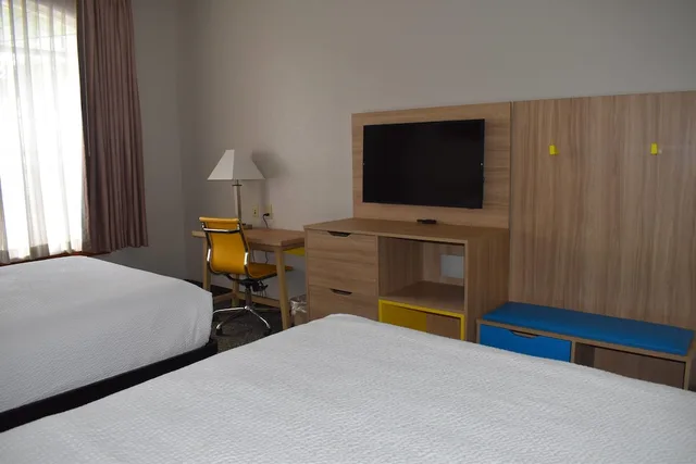 غرفة بسريرين كوين، Days Inn & Suites By Wyndham Tucker/Northlake 6/7