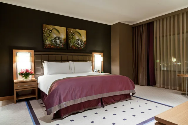 غرفة ديلوكس بسرير كينج، Divan Erbil Hotel 1/1