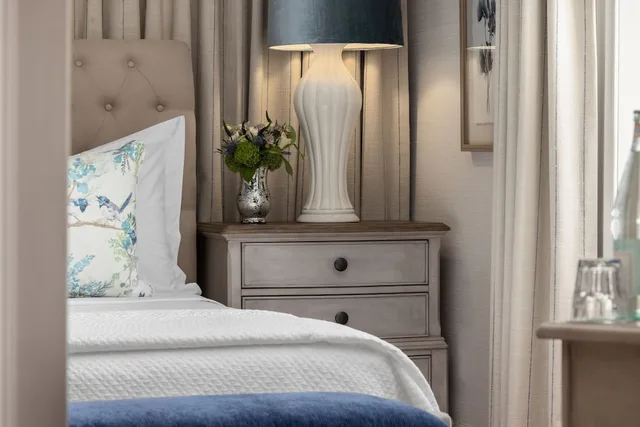 Juliette, Queen Bed، Hamilton-Turner Inn 1/3