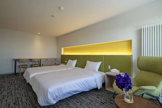 غرفة قياسية بسريرين منفصلين بإطلالة على البحيرة، Hotel Cocoa 8/10
