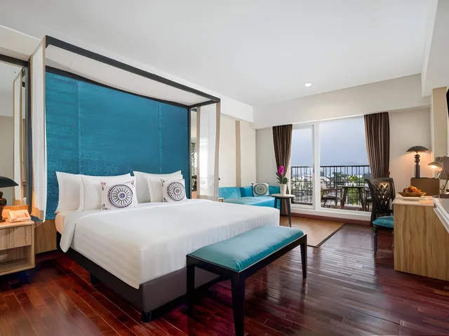 غرفة تنفيذية بسريرين منفصلين وسرير كينج بشرفة، Grand Sunshine Resort and Convention 1/1