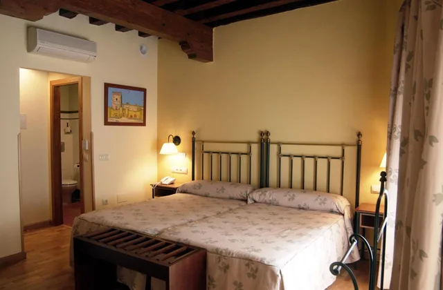 غرفة بسرير مزدوج أو سريرين منفصلين، La Casa Mudejar Hotel Spa 5/10