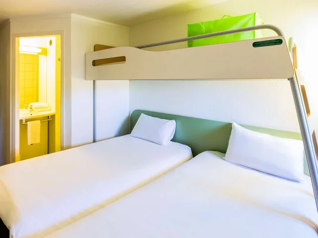 غرفة قياسية بسريرين منفصلين، Ibis Budget Beziers Est Mediterranee 1/1
