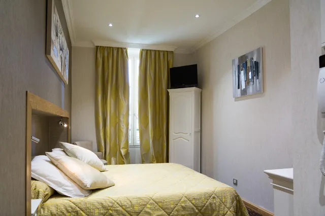 غرفة صغيرة بسرير مزدوج، Hotel Restaurant Le Bellevue 1/1