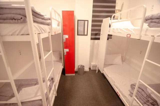 غرفة رباعية بأسرّة بطابقين بحمام مشترك، One Way Guesthouse Busan - Hostel 2/3