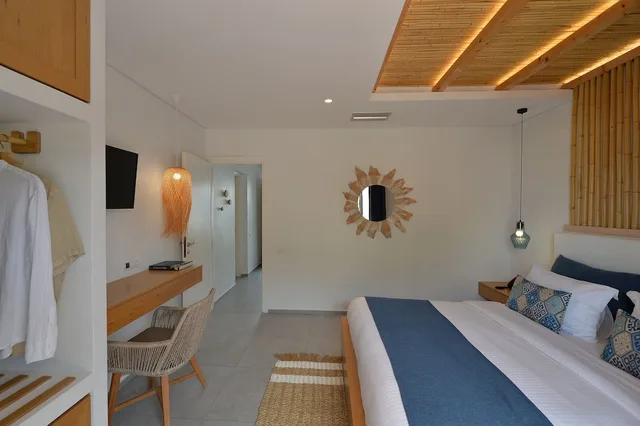 جناح عائلي سوبيريور بسرير كوين بإطلالة على المسبح مع أريكة، Aktaion Beach Boutique Hotel and Spa 4/6