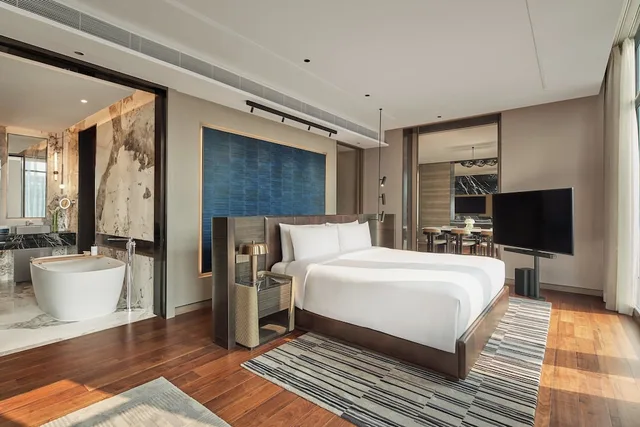 Presidential, Suite, King Bed, InterContinental Bangkok Sukhumvit 2/7