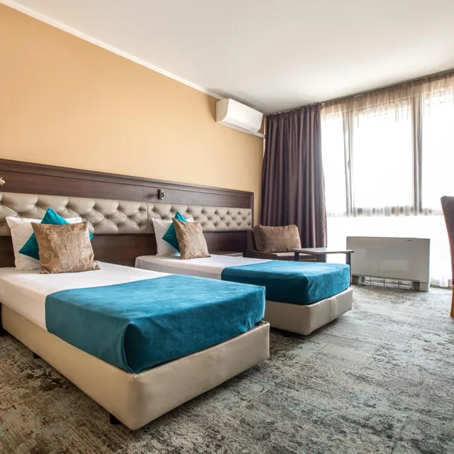 غرفة بسرير فردي بإطلالة على المدينة، Business Hotel Plovdiv 7/10