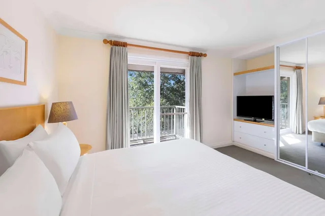 Two Bedroom Villa، Avani Cypress Lakes Resort 3/4