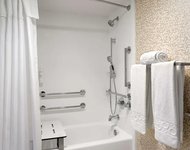 استوديو بسرير كينج لذوي الإعاقة، Home2 Suites by Hilton Indianapolis Keystone Crossing 6/7