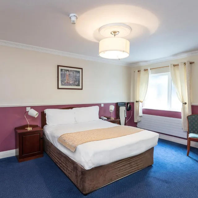 غرفة بسرير مزدوج، LANSDOWNE HOTEL 1/10
