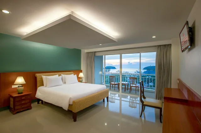 Grand, 2 Queen Beds, Garden View, Chanalai Flora Resort 3/7