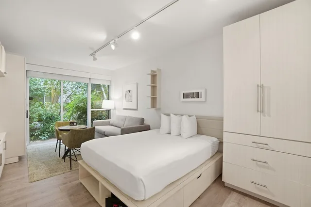 شقة استوديو بسرير كوين، Placemakr Dupont Circle 1/10