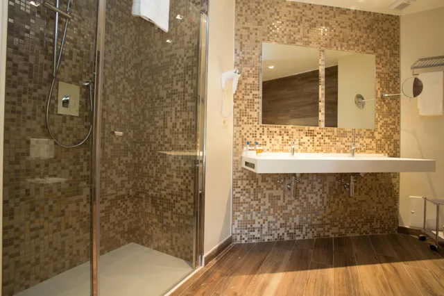 جناح جونيور بسرير كوين، Hotel Torre Di Calapiccola 6/6