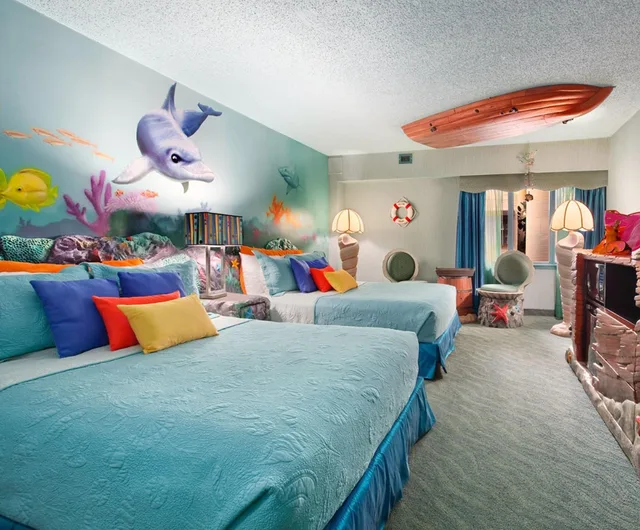 Room, 2 Queen Beds, Tower Wing، Travelodge Hotel by Wyndham Saskatoon 2/2