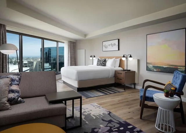جناح استوديو بسرير كينج، Sonesta Irvine John Wayne Airport 1/2