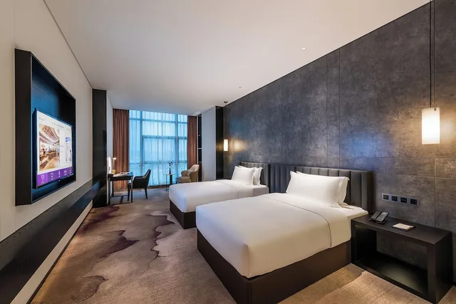 غرفة ديلوكس بسريرين منفصلين، Mercure Shenzhen Pinghu 2/4