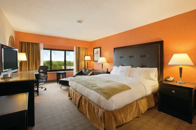 غرفة بسريرين كوين، Doubletree Hotel Springfield 2/4