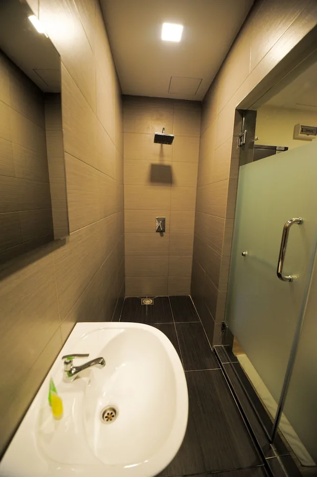 غرفة قياسية بسرير كوين، Hotel Mezzo 3/3