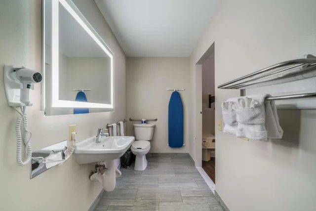 غرفة بسريرين كوين لذوي الإعاقة، Best Western Inn Of Jasper 3/3