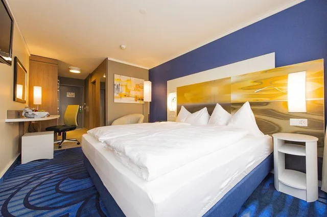 غرفة بسرير كوين، TOP SeminarHotel am Aegerisee 1/2