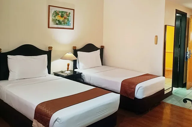 غرفة ديلوكس بسرير مزدوج أو سريرين منفصلين، Golden Peak Hotel and Suites powered by Cocotel 1/2