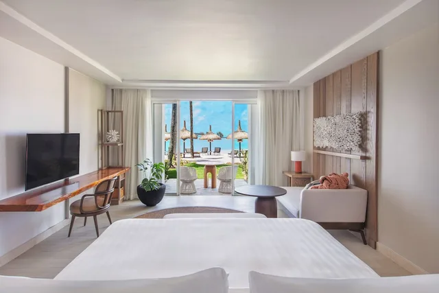 Hibiscus, Junior Suite, King Bed, Beach Front، Shangri-La Le Touessrok, Mauritius 5/8