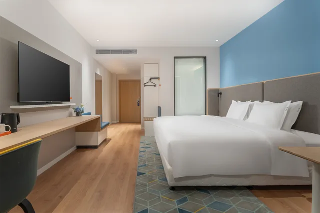 غرفة بسرير كينج لذوي الإعاقة، Holiday Inn Express Dandong City Center 1/1