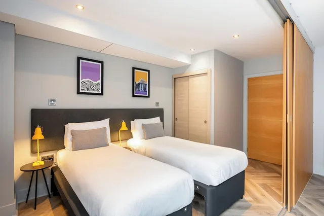 2 Bedrooms, Open Plan, Apartment, Twin Beds, Sofa, Staycity Aparthotels West End 7/10