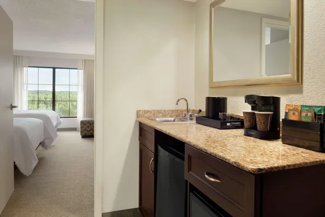 جناح بسريرين كوين بغرفة نوم واحدة لذوي الإعاقة، Embassy Suites By Hilton Atlanta Alpharetta 4/4