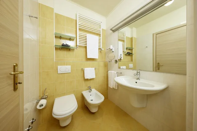 غرفة سوبيريور بسريرين منفصلين وسرير بطابقين، Hotel Royal Village 10/10