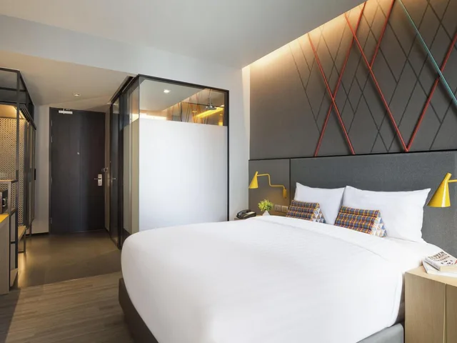 Standard, Queen Bed, Ibis Styles Bangkok Sukhumvit Phra Khanong 7/10