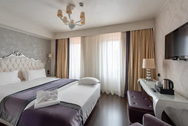 غرفة كلاسيكية ثلاثية، Carnival Palace Hotel 1/8