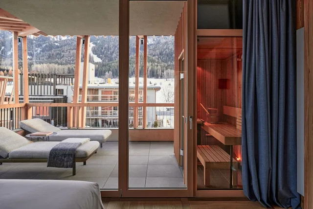 Summit, Suite, Queen Bed, Sofa, Terrace، Falkensteiner Hotel Kronplatz 1/6