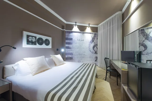 غرفة سوبيريور بسرير مزدوج بإطلالة جزئية على البحر، Admiral Art Hotel 1/10
