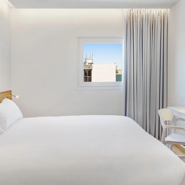 غرفة ديلوكس بسرير مزدوج، B&B HOTEL Porto Expo Aeroporto 5/6