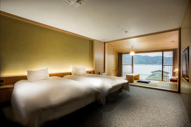 غرفة يابانية غربية بإطلالة على البحر، Hotel Kitanoya 1/2