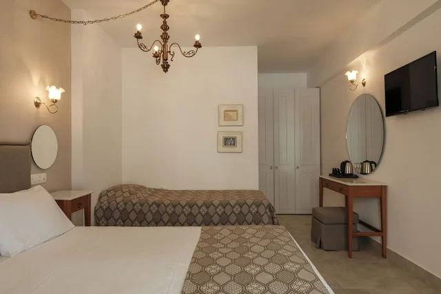 غرفة مزدوجة سوبيريور، Nami Hotel & Suites 7/9