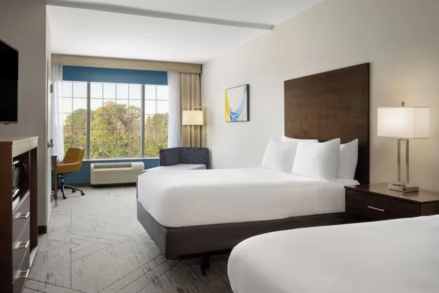 غرفة قياسية بسرير مزدوج، Holiday Inn Express And Suites Aiken 4/6