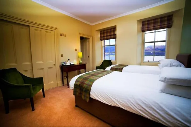 غرفة بسريرين منفصلين بإطلالة على البحيرة، Loch Maree Hotel 1/1