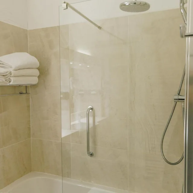 غرفة قياسية ثلاثية بإطلالة على البحر، Hotel Alivi 7/8