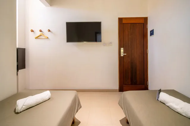Private, Twin Beds، Gelatik Bed And Breakfast - Hostel 2/4