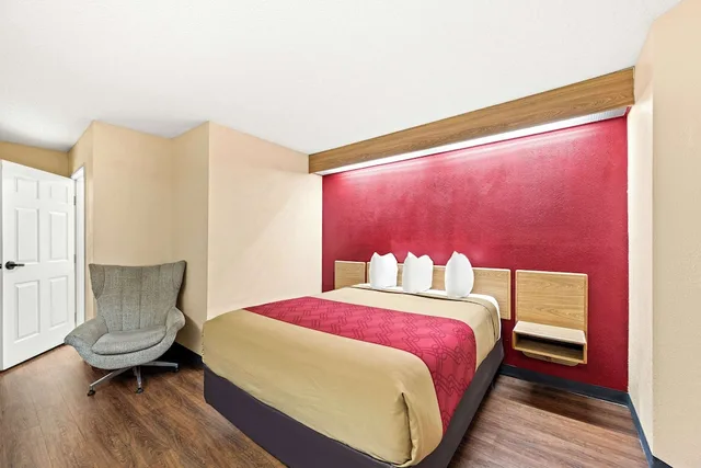 غرفة قياسية بسريرين مزدوجين للمدخنين، Econo Lodge London North 2/6